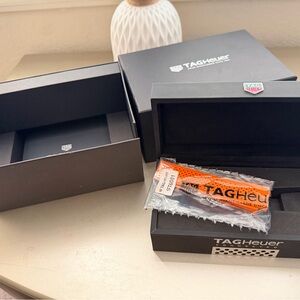 AUTHENTIC New with box Tag Heuer connected modular 45 orange rubber strap
